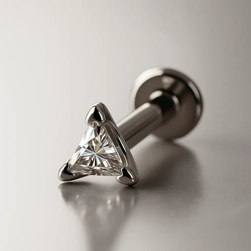 14k white gold triangle diamond flat back labret stud, angled side view showing post and flat disc