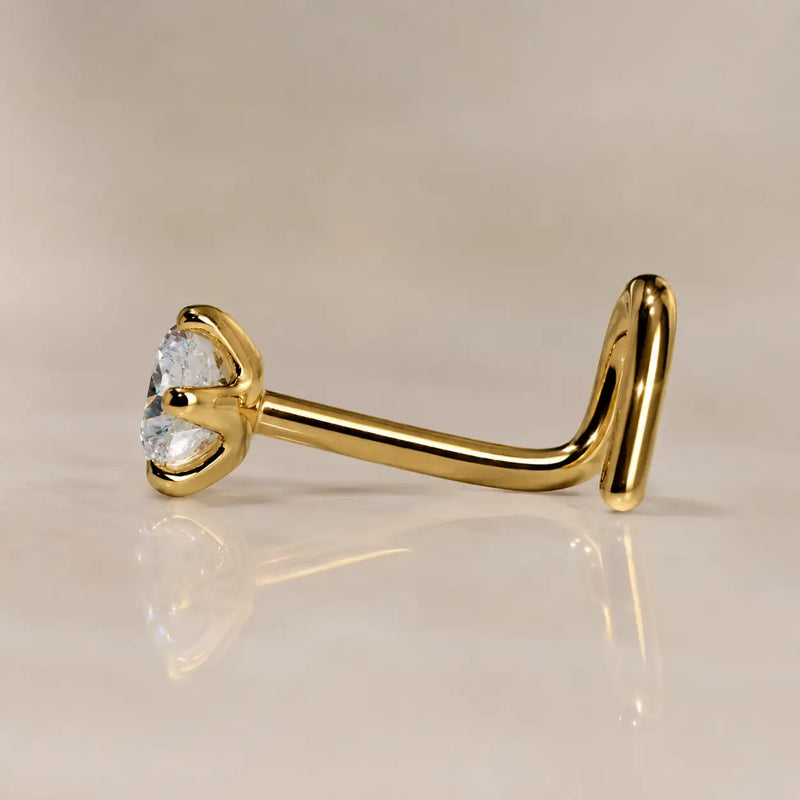 Side view of the Astra diamond nose ring