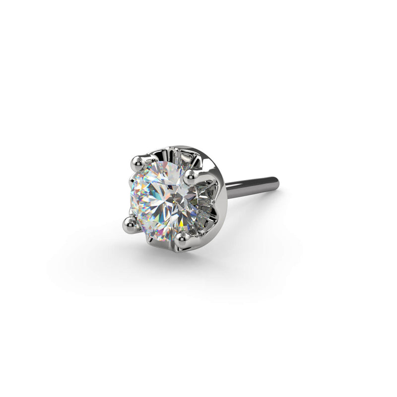 Close-up of platinum illusion VS1 diamond nose stud straight post, highlighting the multi-prong illusion setting