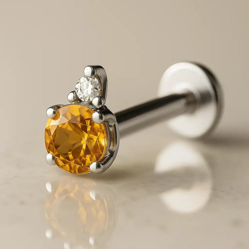14k white gold citrine and diamond accent flat back labret, side angle showing stone detail and flat disc