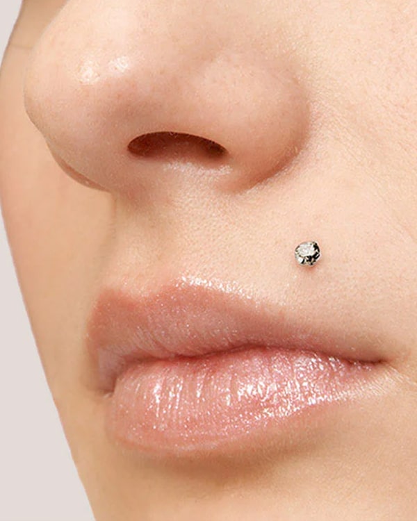 Diamond lip rings