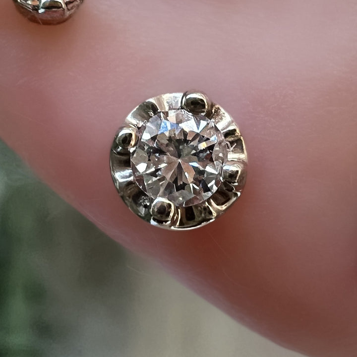 2.5mm Illusion VS1 Diamond Flat Back Stud