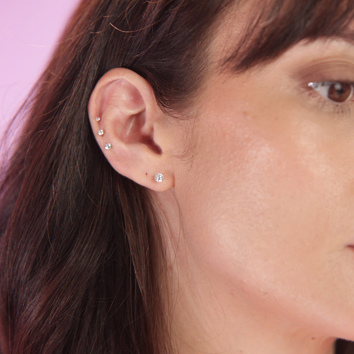 3mm Diamond Low-Set Prong 14k Gold Labret Cartilage Flat Back Earring