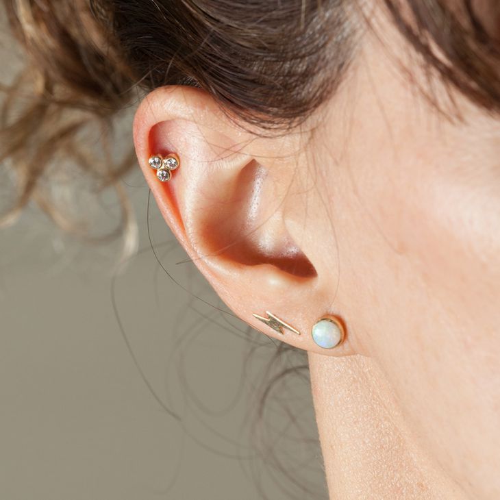 Cubic Zirconia 3 Stone Trinity 14k Gold Cartilage Stud Earring