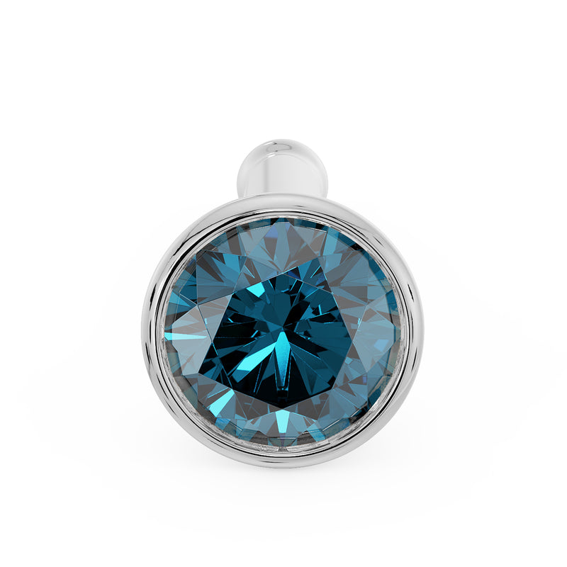 Front-facing close-up of white gold 2.5mm blue diamond bezel nose bone stud, gem detail